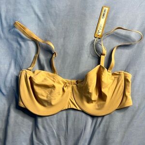 Skims smoothing intimates strapless bra